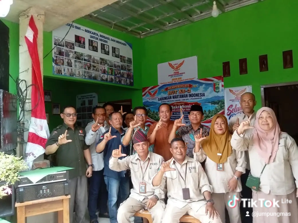 Mbminvestigasi.com | NASOBA, KETUA GWI-DPC PESAWARAN, SAMPAIKAN TERIMA KASIH KEPADA TAMU UNDANGAN HUT KE-2 GWI Mbminvestigasi.com | NASOBA, KETUA GWI-DPC PESAWARAN, SAMPAIKAN TERIMA KASIH KEPADA TAMU UNDANGAN HUT KE-2 GWI
