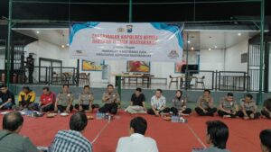 Mbminvestigasi.com | Dengarkan aspirasi, Kapolres Kediri Cangkrukan Bersama Masyarakat