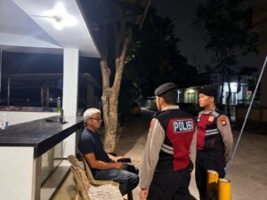 Mbminvestigasi.com | PATROLI SABHARA POLDA KEPRI PERKUAT KEAMANAN LINGKUNGAN DAN DEKATKAN POLRI DENGAN MASYARAKAT Mbminvestigasi.com | PATROLI SABHARA POLDA KEPRI PERKUAT KEAMANAN LINGKUNGAN DAN DEKATKAN POLRI DENGAN MASYARAKAT