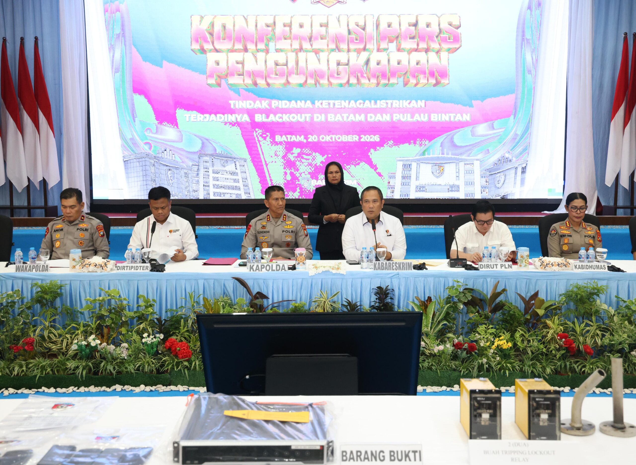 Mbminvestigasi.com | BARESKRIM POLRI TETAPKAN LIMA TERSANGKA KASUS BLACKOUT BATAM-BINTAN Mbminvestigasi.com | BARESKRIM POLRI TETAPKAN LIMA TERSANGKA KASUS BLACKOUT BATAM-BINTAN