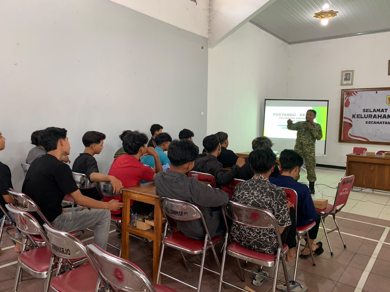 Mbminvestigasi.com | Babinsa Giriharjo Sosialisasikan Bahaya Kenakalan Remaja Mbminvestigasi.com | Babinsa Giriharjo Sosialisasikan Bahaya Kenakalan Remaja