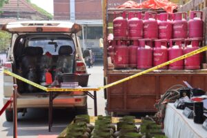 Mbminvestigasi.com | Polres Pasuruan Ungkap Dugaan Penyalahgunaan Pertalite Subsidi, Tersangka Gunakan Lima Barcode MyPertamina Milik Keluarga