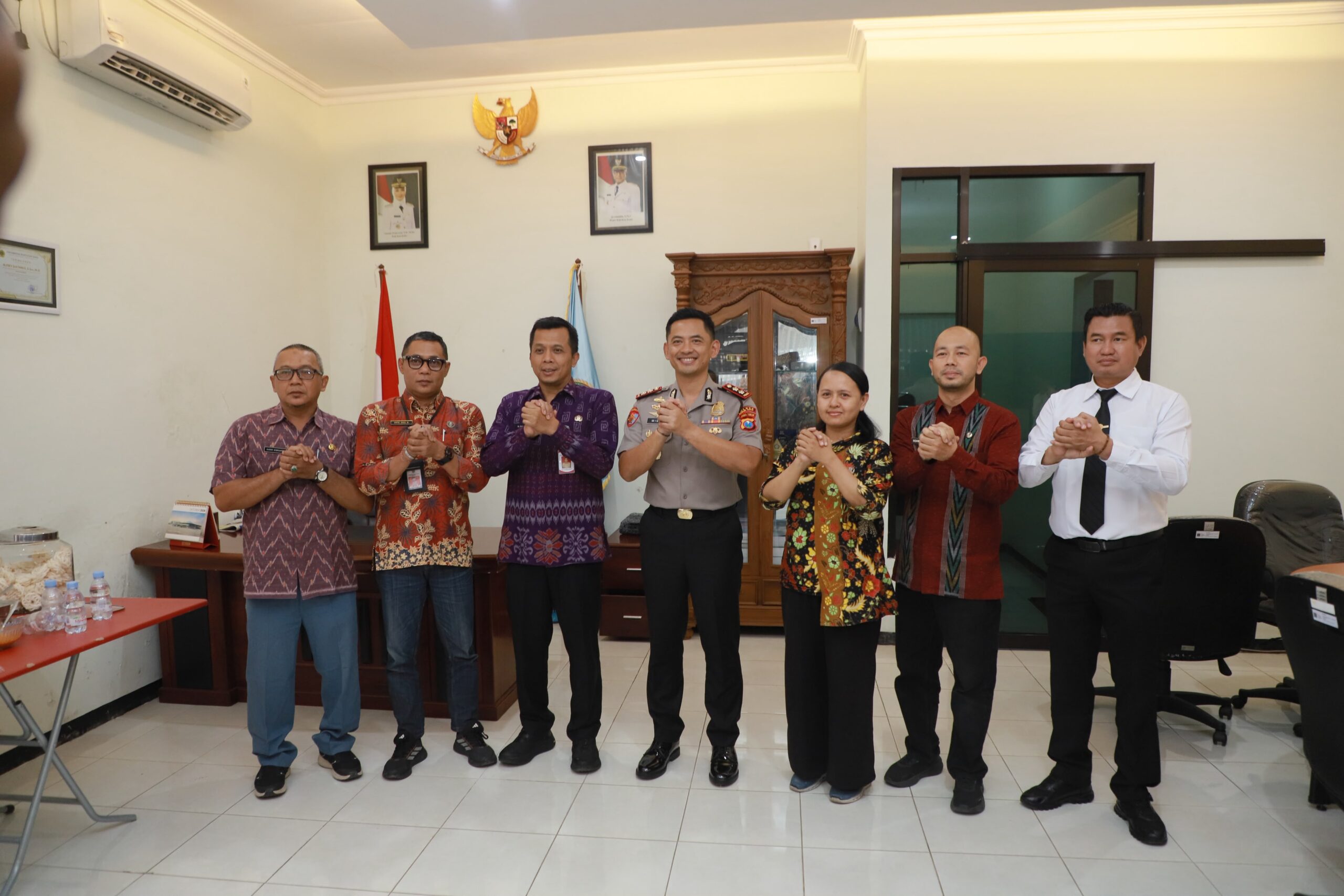 Mbminvestigasi.com | Tekan Angka Pengangguran, Kapolres Kediri Kota Gandeng Dinkop UMTK dan BPJS Ketenagakerjaan Lewat Program Poliran Mbminvestigasi.com | Tekan Angka Pengangguran, Kapolres Kediri Kota Gandeng Dinkop UMTK dan BPJS Ketenagakerjaan Lewat Program Poliran