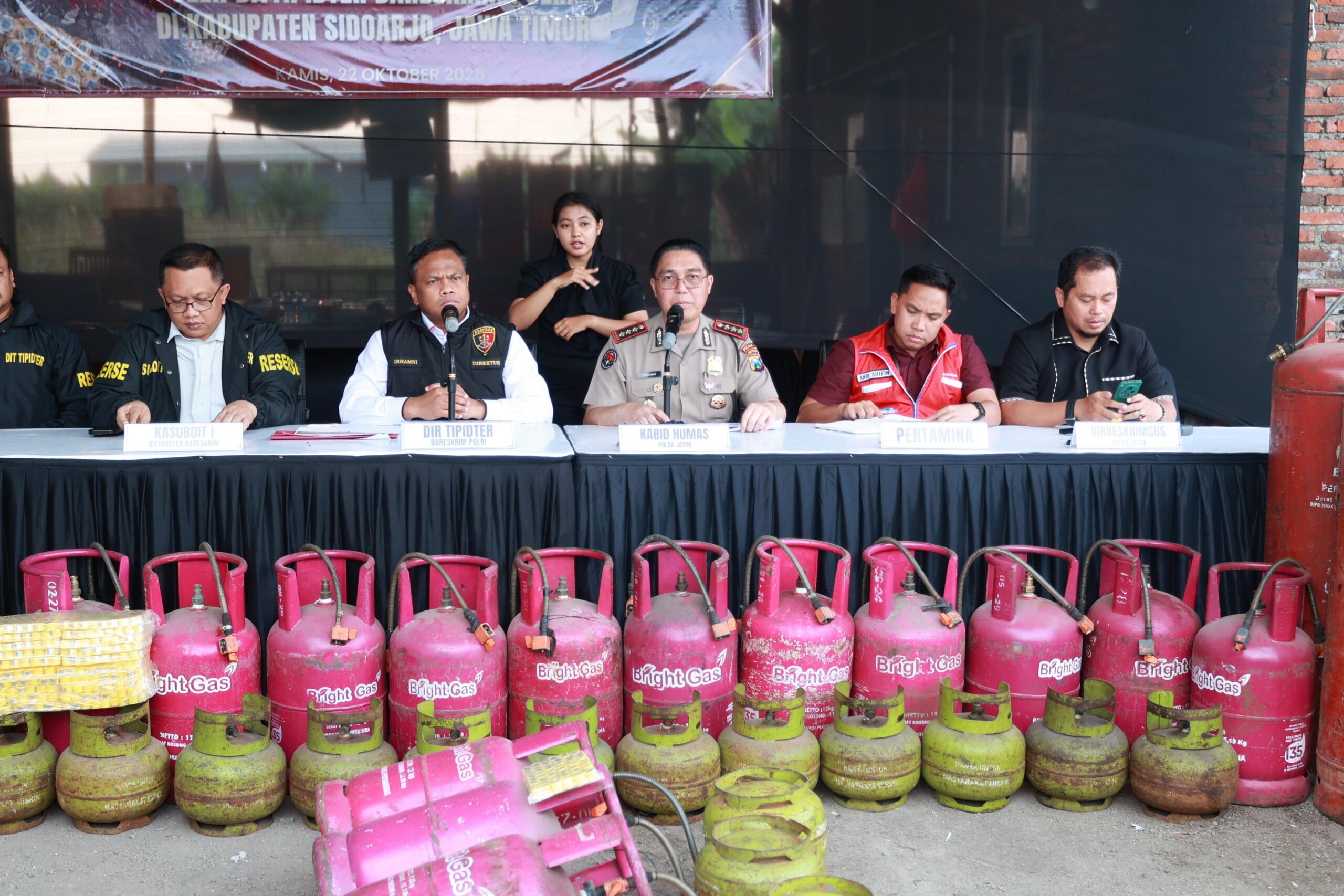 Mbminvestigasi.com | Bareskrim Ungkap Penyalahgunaan LPG Bersubsidi di Sidoarjo, Sita 1.820 Tabung dan Tetapkan Dua Tersangka Mbminvestigasi.com | Bareskrim Ungkap Penyalahgunaan LPG Bersubsidi di Sidoarjo, Sita 1.820 Tabung dan Tetapkan Dua Tersangka