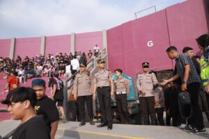 Mbminvestigasi.com | Pastikan Suporter Nyaman, Kapolres Kediri Kota Cek Pengamanan Laga Persik Vs PSS Sleman