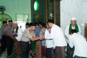 Mbminvestigasi.com | Jumling Polres Kediri, Kapolres Kediri Ajak Warga Jadi Agen Kamtibmas