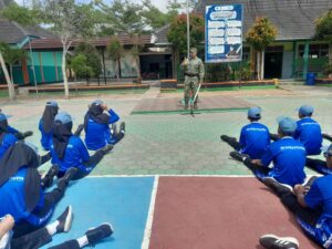 Mbminvestigasi.com | Ratusan Siswa SMK N 1 Pariwisata Pracimantoro Di Gembleng TNI dari Koramil 13/Pracimantoro
