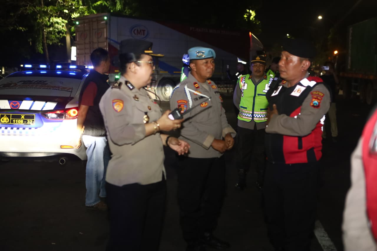 Mbminvestigasi.com | Polres Pelabuhan Tanjung Perak Gelar Patroli Skala Besar Antisipasi Gangster dan Balap Liar