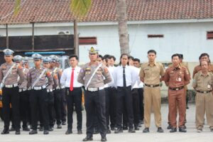Mbminvestigasi.com | Kapolres Pesisir Barat Pimpin Apel Gelar Pasukan Operasi Patuh Krakatau 2026 Mbminvestigasi.com | Kapolres Pesisir Barat Pimpin Apel Gelar Pasukan Operasi Patuh Krakatau 2026