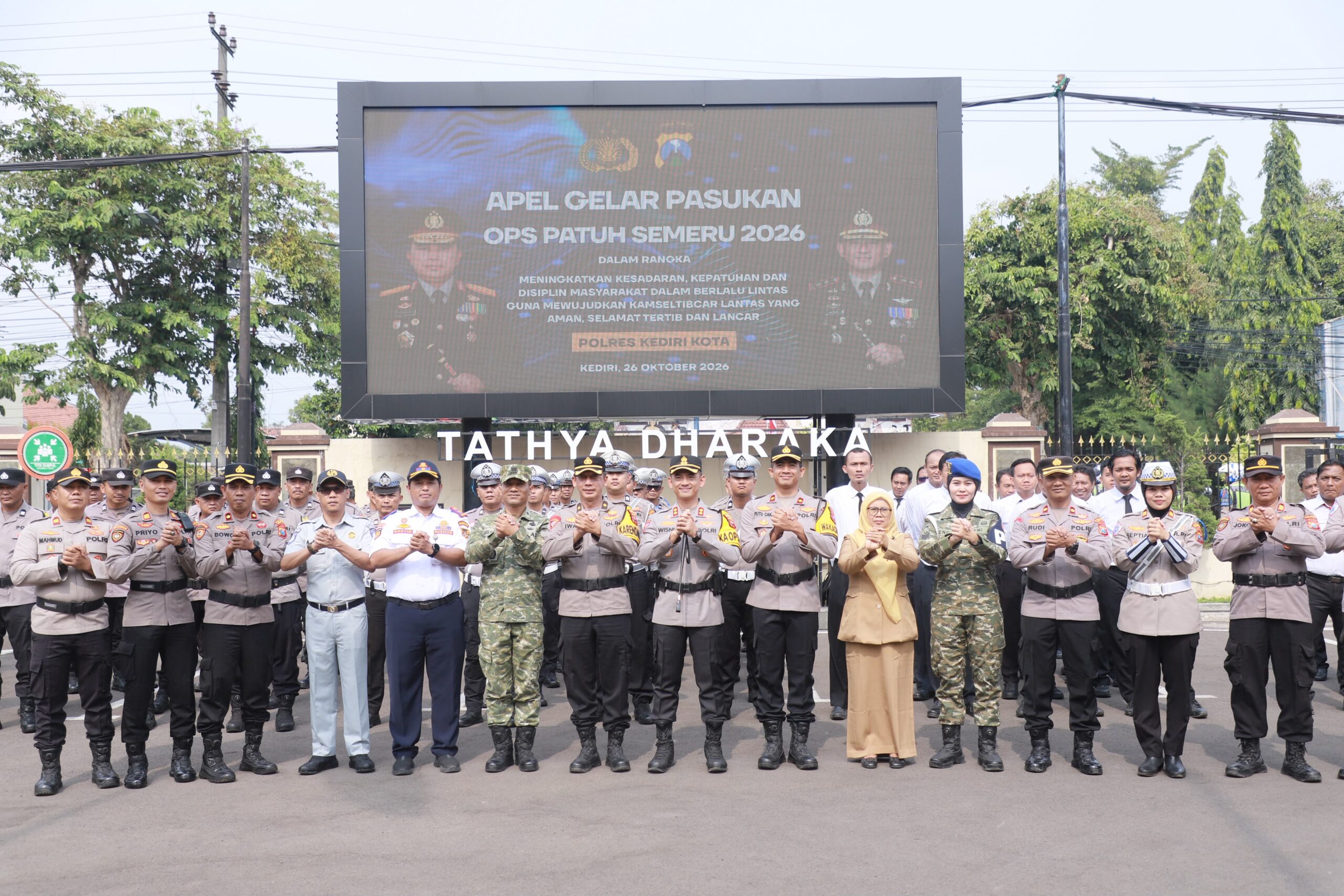 Mbminvestigasi.com | Polres Kediri Kota Gelar Pasukan Operasi Patuh Semeru 2026, Fokus Tingkatkan Disiplin dan Keselamatan Berlalu Lintas Mbminvestigasi.com | Polres Kediri Kota Gelar Pasukan Operasi Patuh Semeru 2026, Fokus Tingkatkan Disiplin dan Keselamatan Berlalu Lintas