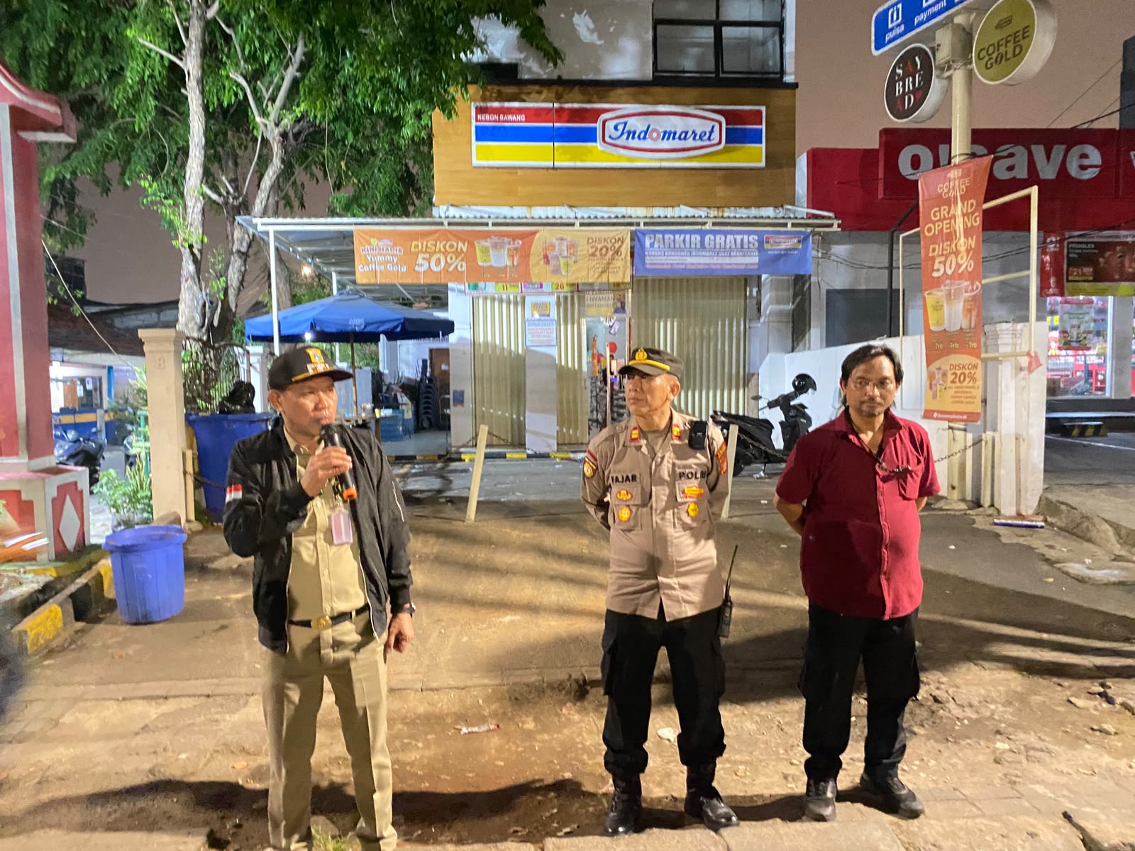 Mbminvestigasi.com | Cegah Tawuran dan Kejahatan Malam Hari, Polsek Tanjung Priok Bersama Tiga Pilar Hadir di Tengah Masyarakat