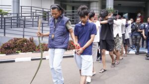 Mbminvestigasi.com | Kapolres Jakbar Kombes Pol Nasriadi Ungkap Tawuran Maut, 19 Orang Diamankan dan Satu DPO Diburu
