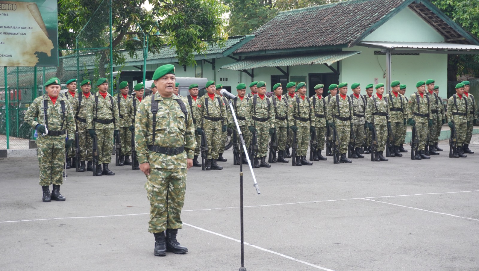 Mbminvestigasi.com | Pimpin Upacara Hari Sumpah Pemuda ke-98, Dandim Boyolali Ajak Generasi Muda Perkuat Persatuan Bangsa Mbminvestigasi.com | Pimpin Upacara Hari Sumpah Pemuda ke-98, Dandim Boyolali Ajak Generasi Muda Perkuat Persatuan Bangsa