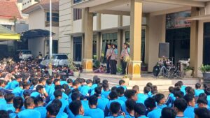 Mbminvestigasi.com | POLINDIK : Polres Kediri Perkuat Pendidikan Karakter Pelajar Cegah Hoaks dan Kenakalan Remaja