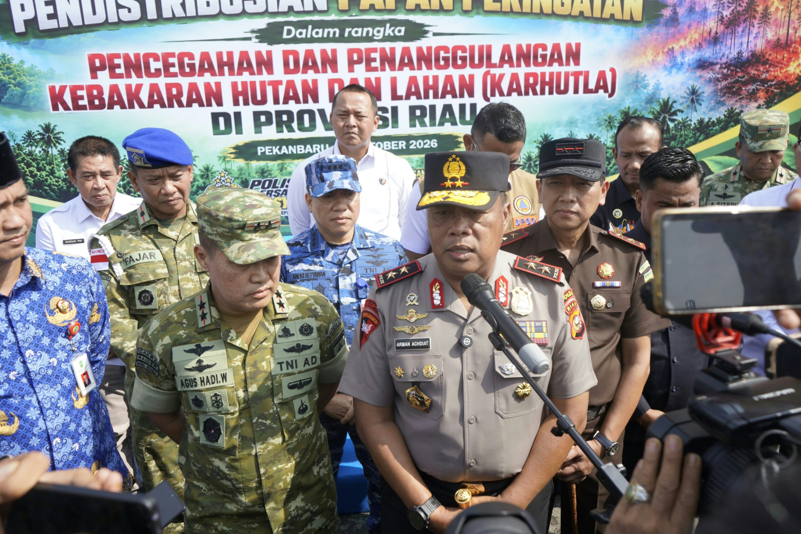 Mbminvestigasi.com | Karhutla Mereda, Polda Riau Siapkan 260 Plang Cegah Kebakaran Berulang