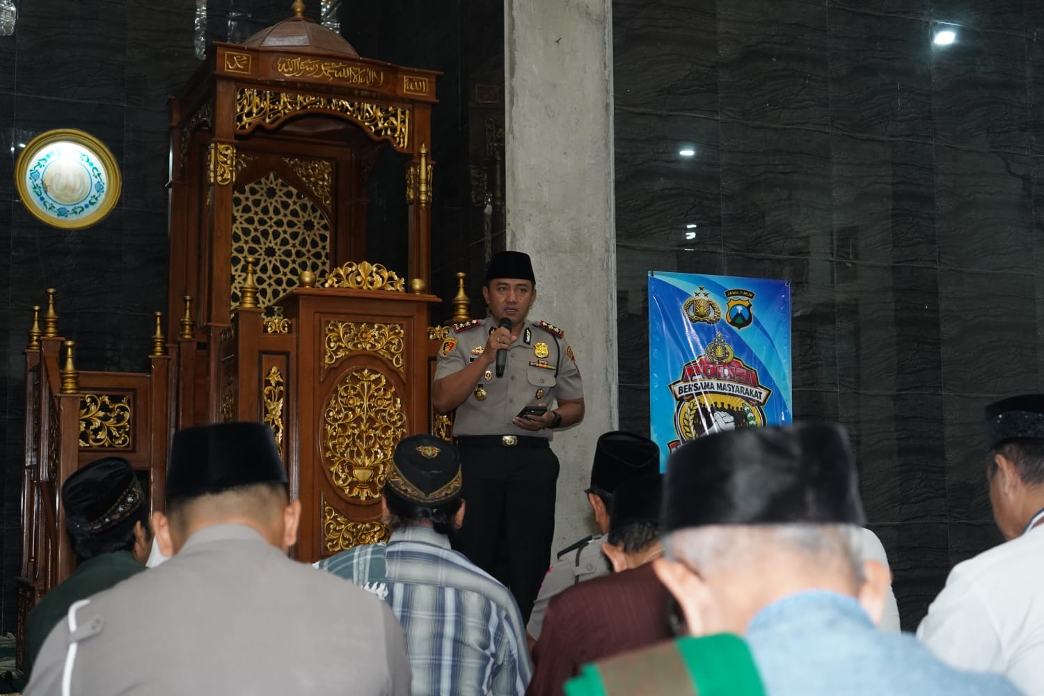 Mbminvestigasi.com | Suling, Kapolres Kediri Ajak Warga Aktifkan Kembali Satkamling
