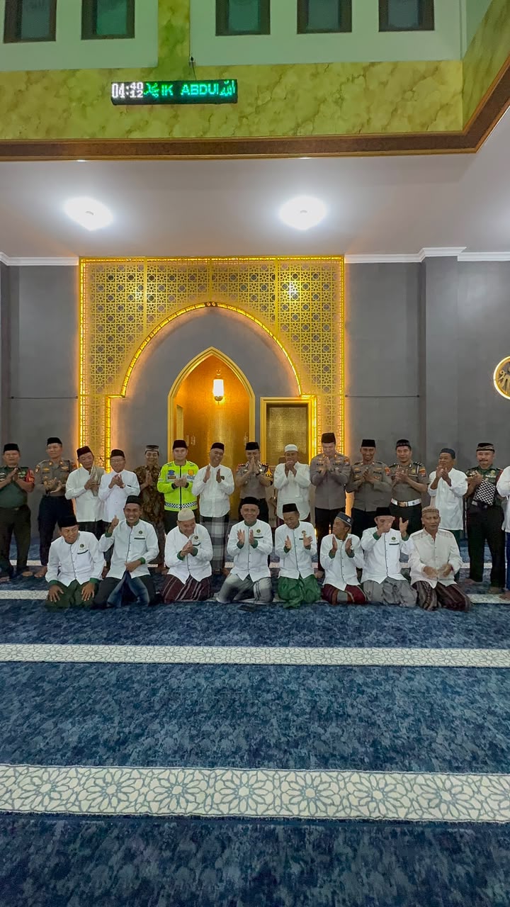 Mbminvestigasi.com | Kapolres Pasuruan Gelar Subuh Keliling di Masjid Abdul Rahman Bangil, Perkuat Sinergi Polisi Bersama Masyarakat