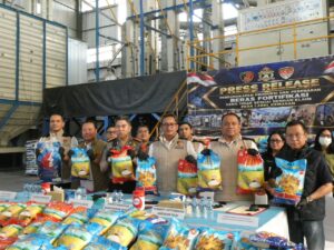 Mbminvestigasi.com | Polri Ungkap Produksi 525 Ton Beras Fortifikasi Tak Sesuai Label